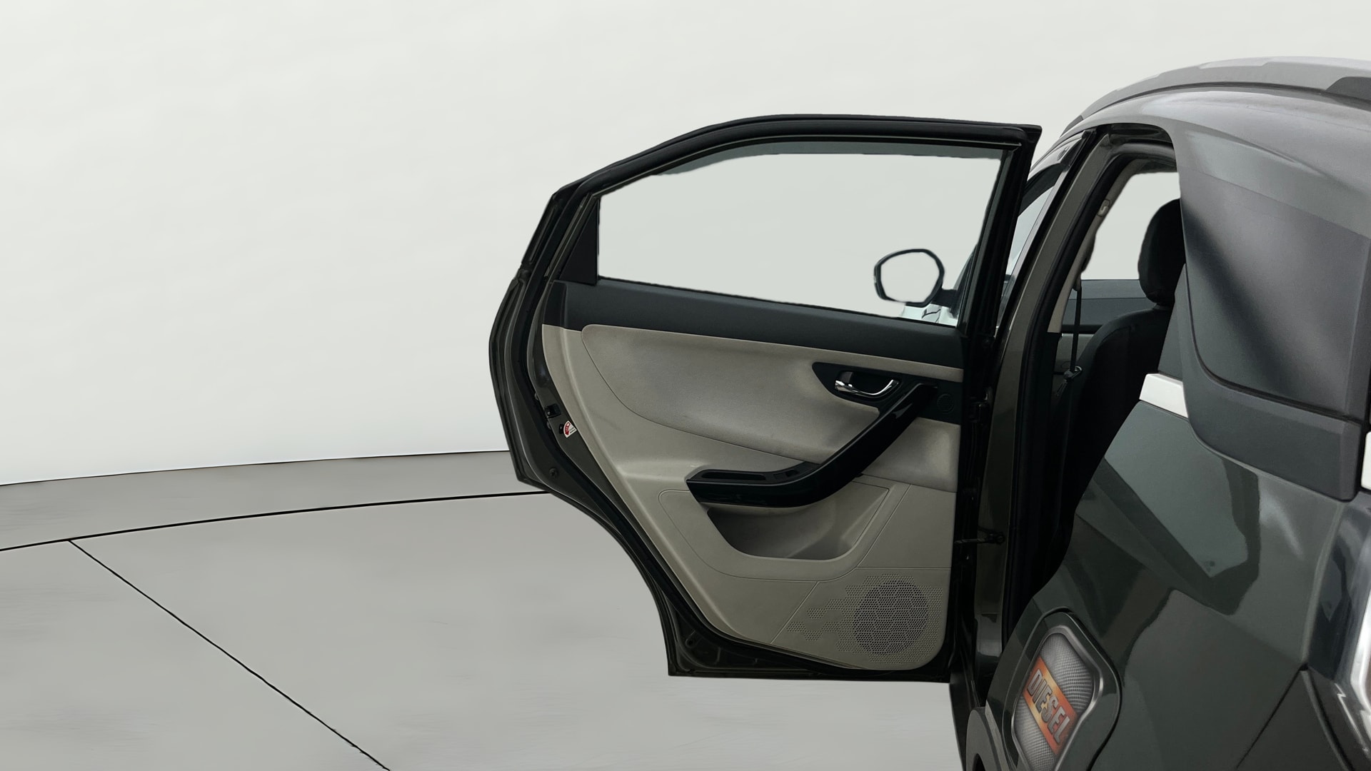 View 2022 Tata Nexon Revotron XE Image 15 Used 2022 Tata Nexon Revotron XE Image 15