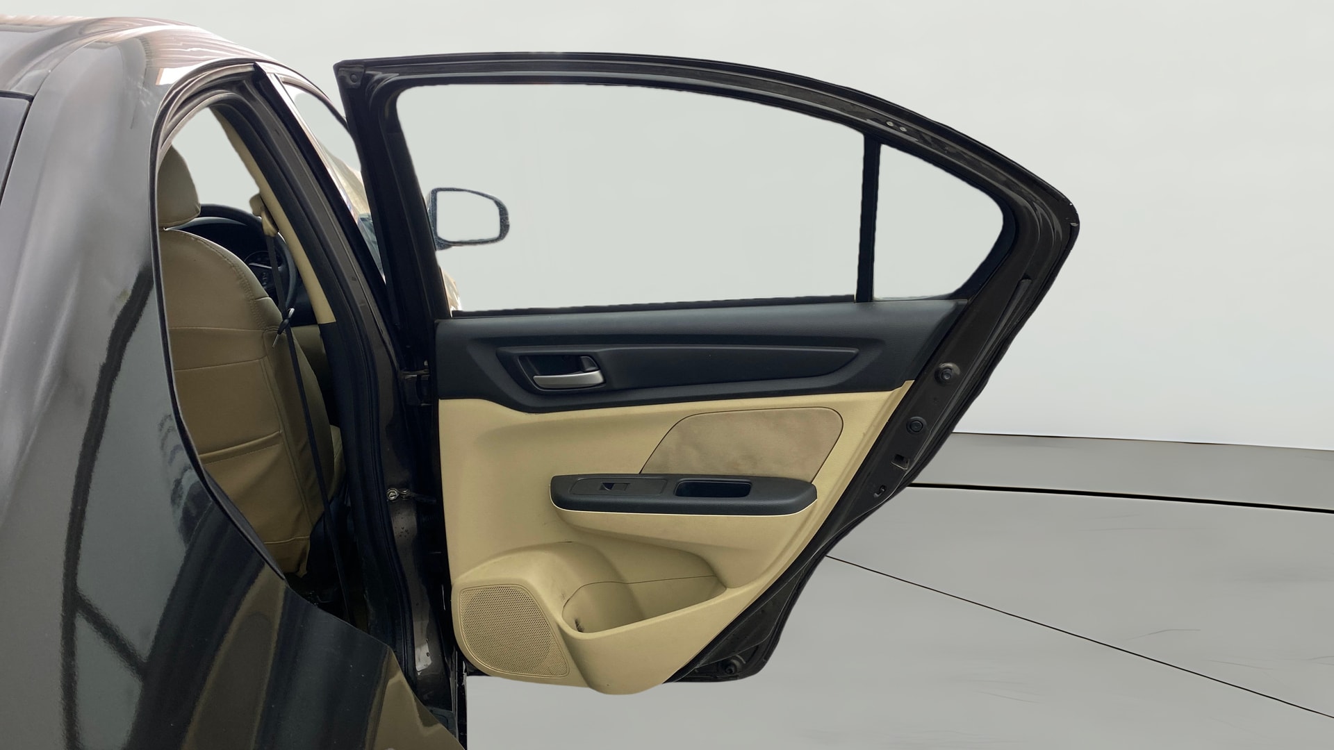 View 2018 Honda Amaze E MT Petrol BS IV Image 8 Used 2018 Honda Amaze E MT Petrol BS IV Image 8