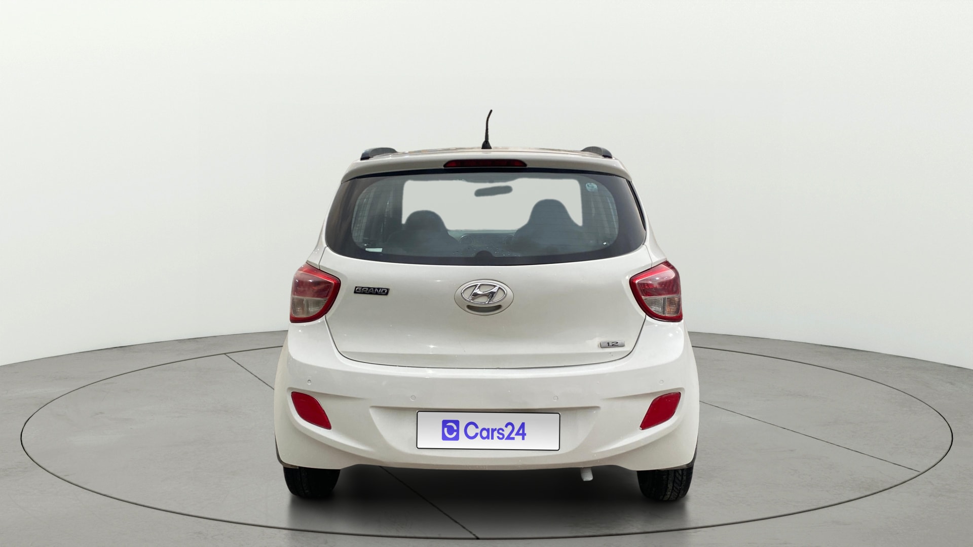 View 2015 Hyundai Grand i10 Sportz 1.2 Kappa Image 38 Used 2015 Hyundai Grand i10 Sportz 1.2 Kappa Image 38