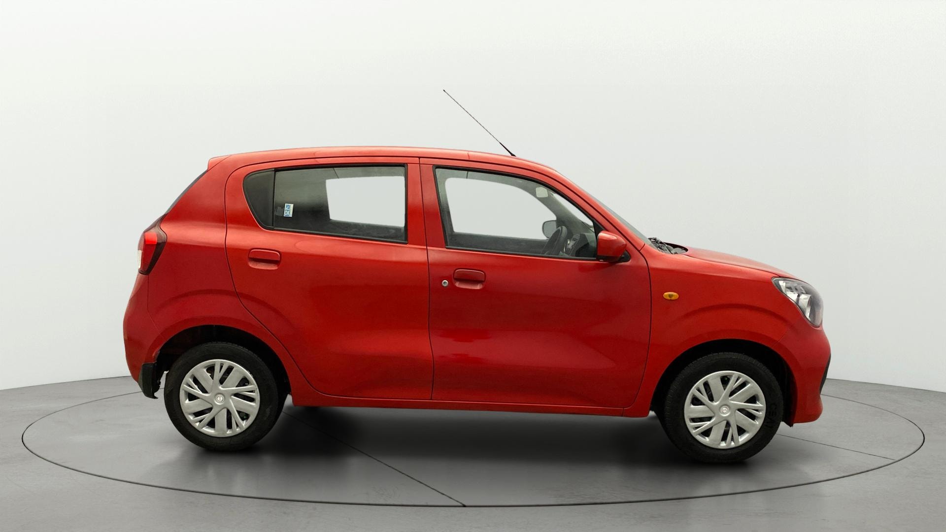 View 2022 Maruti Suzuki 1000 Base Variant Image 8 Used 2022 Maruti Suzuki 1000 Base Variant Image 8