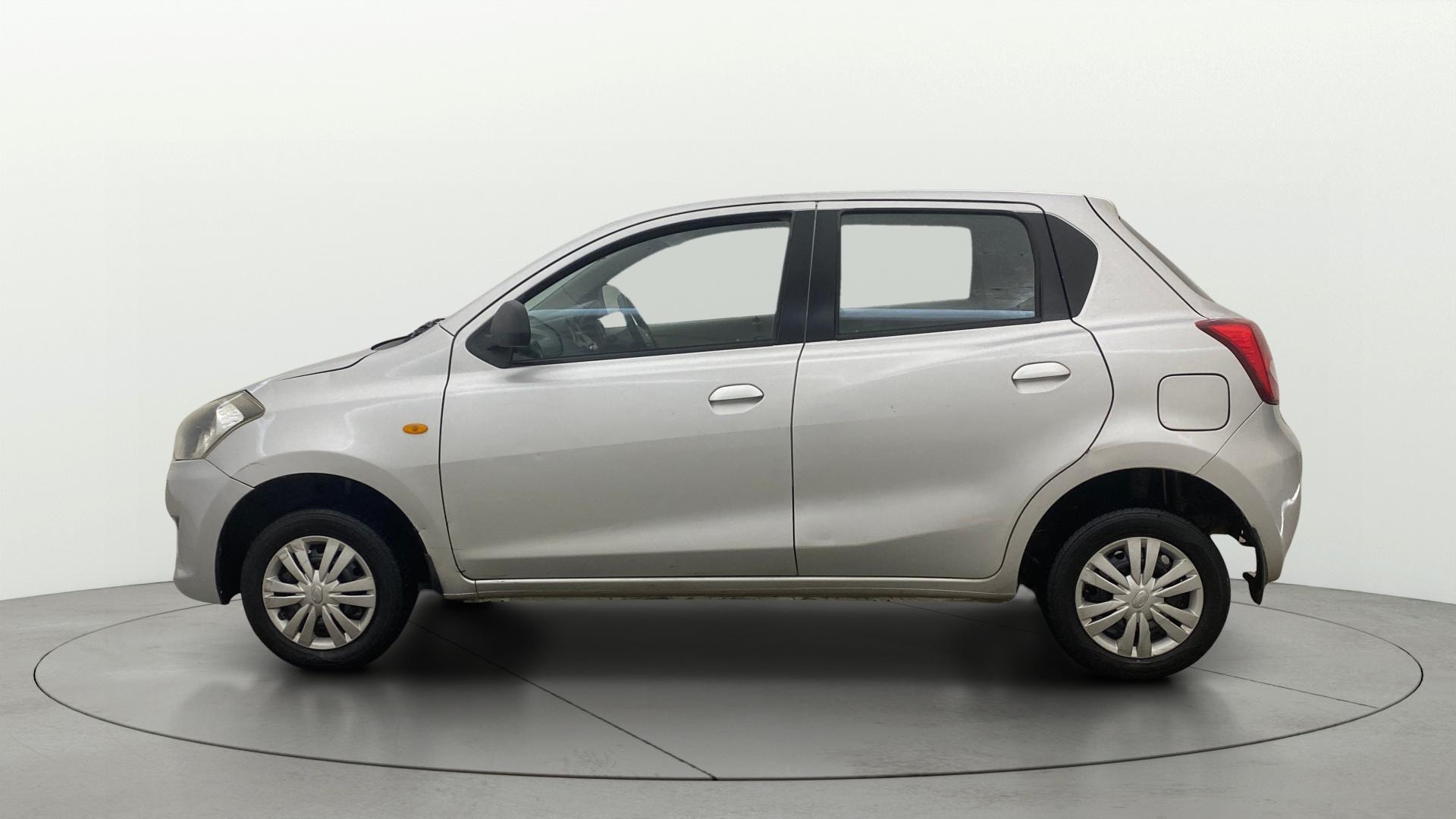 View 2016 Datsun Go T Image 5 Used 2016 Datsun Go T Image 5