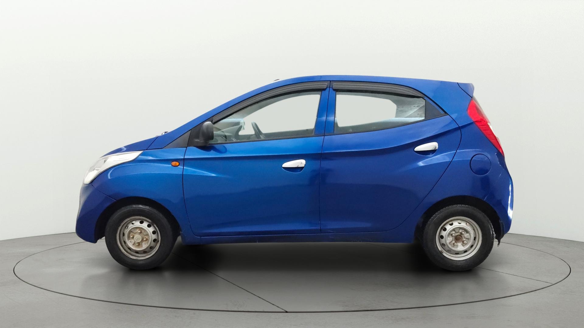 View 2013 Hyundai EON Era Plus Image 5 Used 2013 Hyundai EON Era Plus Image 5