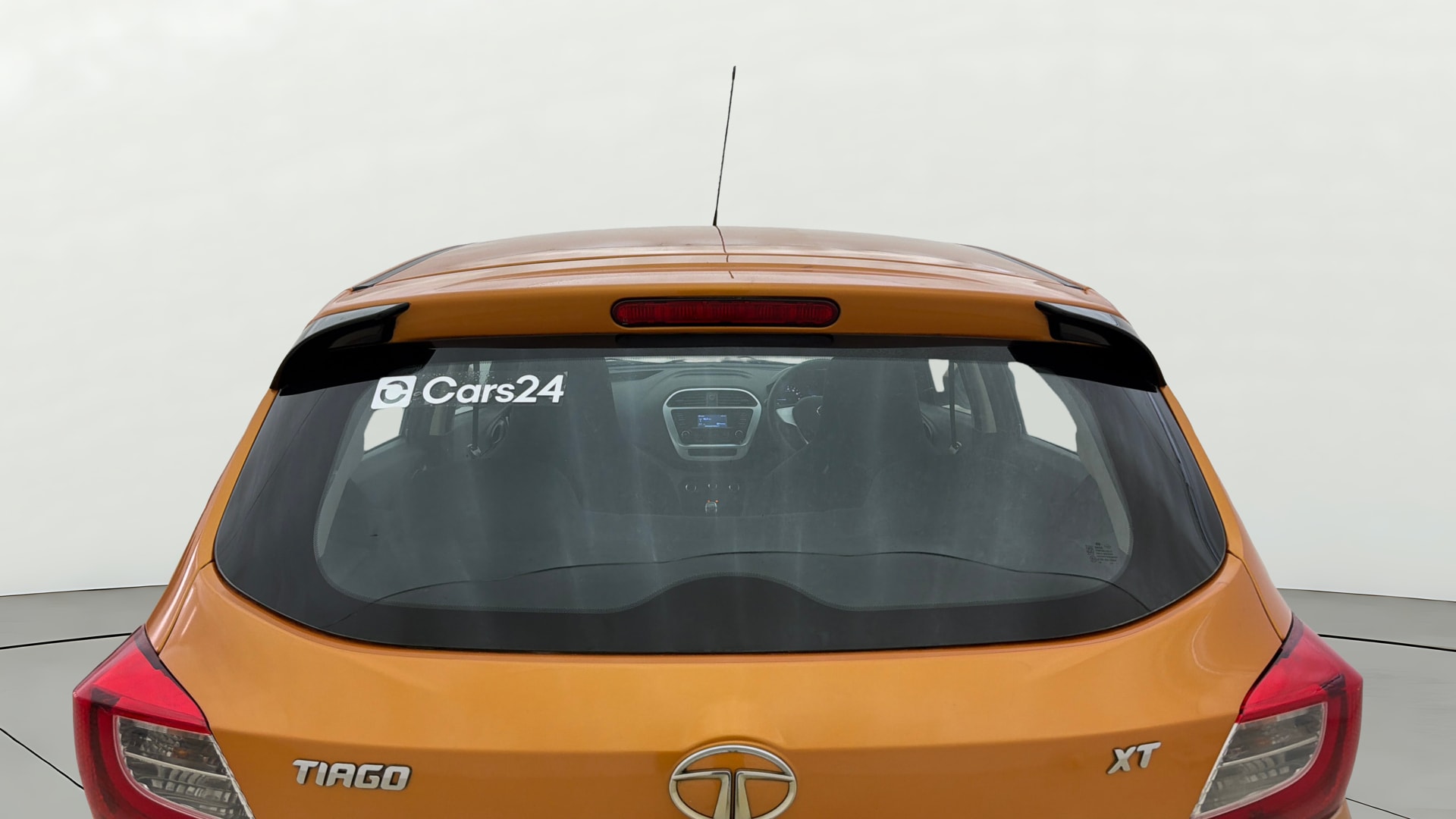 View 2016 Tata Tiago Revotorq XB Image 4 Used 2016 Tata Tiago Revotorq XB Image 4