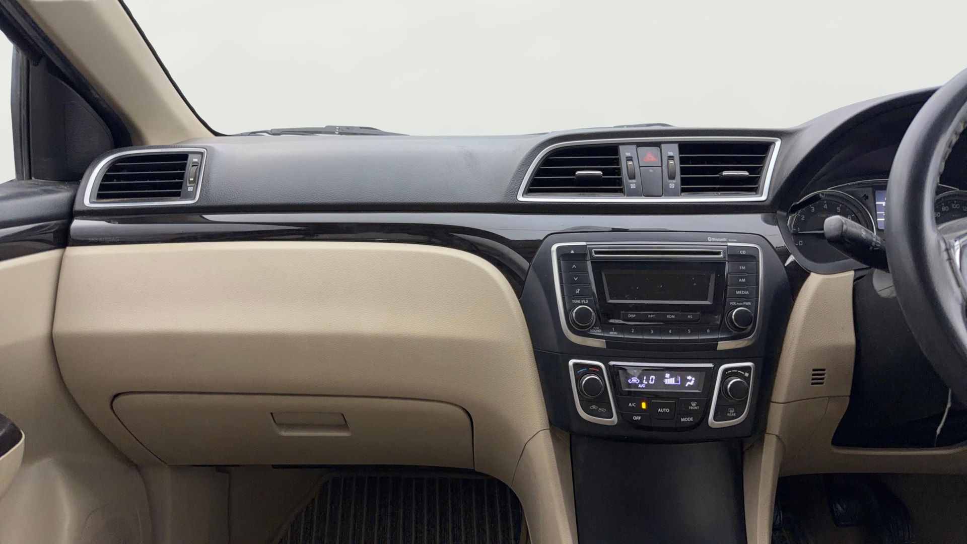 View 2018 Maruti Suzuki 1000 Base Variant Image 17 Used 2018 Maruti Suzuki 1000 Base Variant Image 17