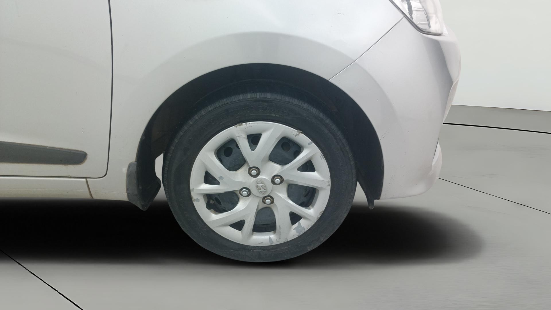 View 2017 Hyundai Grand i10 Sportz 1.2 Kappa Image 40 Used 2017 Hyundai Grand i10 Sportz 1.2 Kappa Image 40