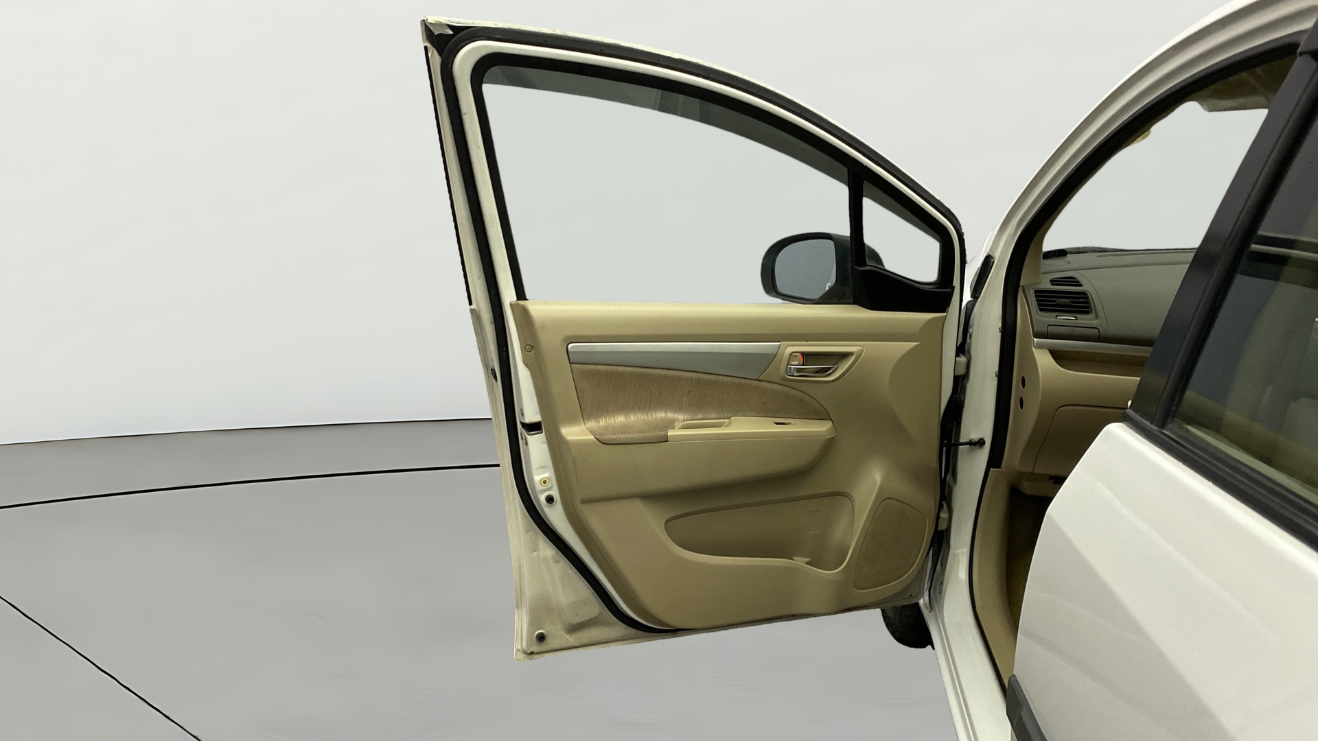View 2015 Maruti Suzuki 1000 Base Variant Image 32 Used 2015 Maruti Suzuki 1000 Base Variant Image 32