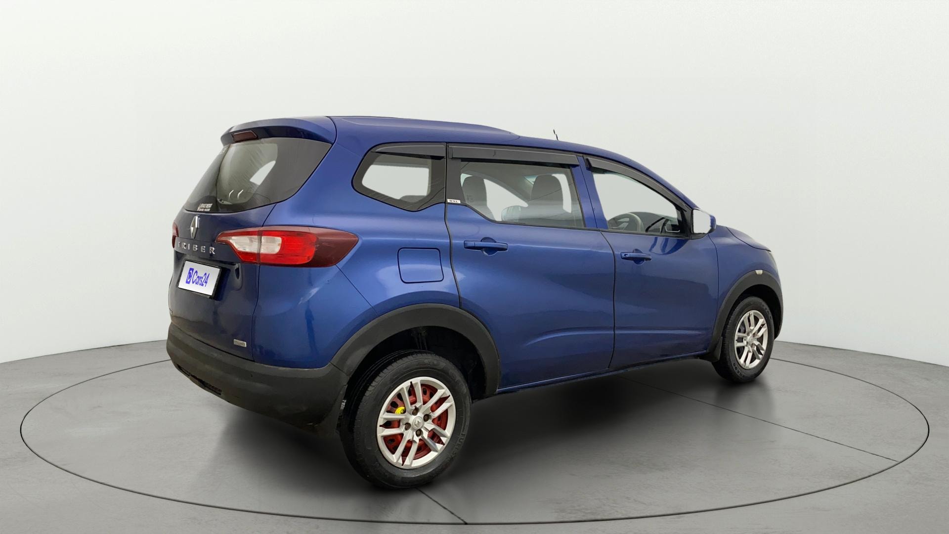 View 2019 Renault Triber RXE Image 42 Used 2019 Renault Triber RXE Image 42