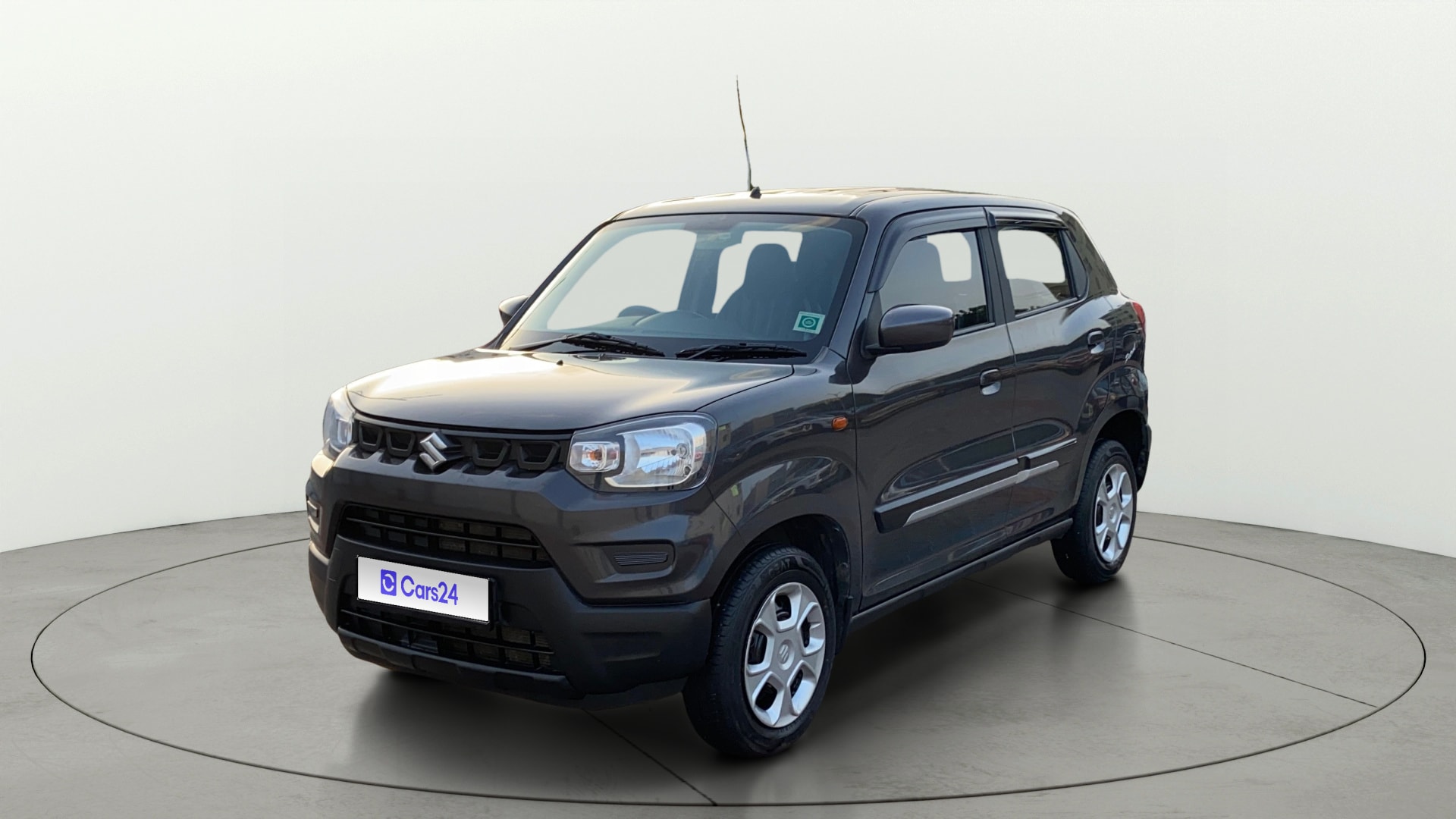 View 2023 Maruti Suzuki 1000 Base Variant Image 34 Used 2023 Maruti Suzuki 1000 Base Variant Image 34