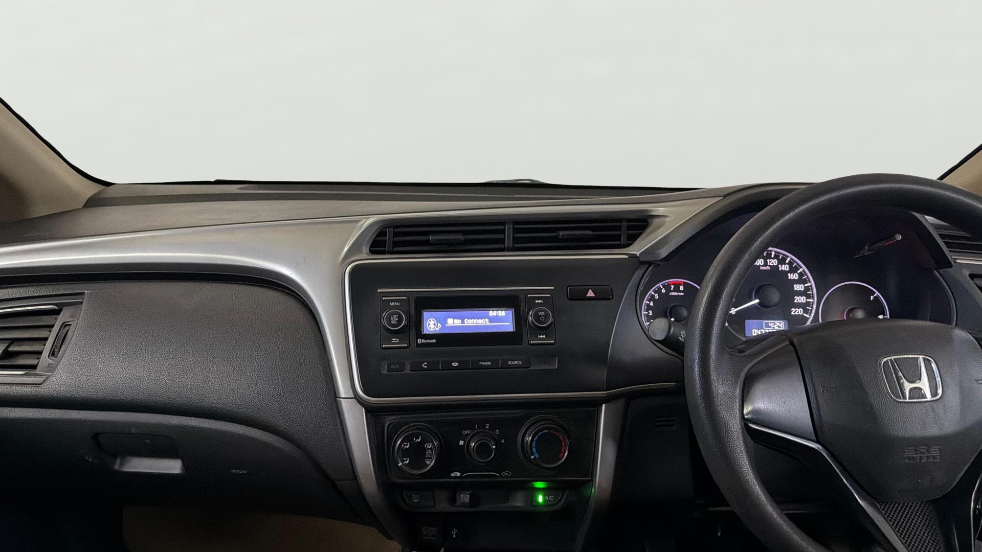 View 2018 Honda City ZX MT Diesel Anniversary Edition Image 17 Used 2018 Honda City ZX MT Diesel Anniversary Edition Image 17