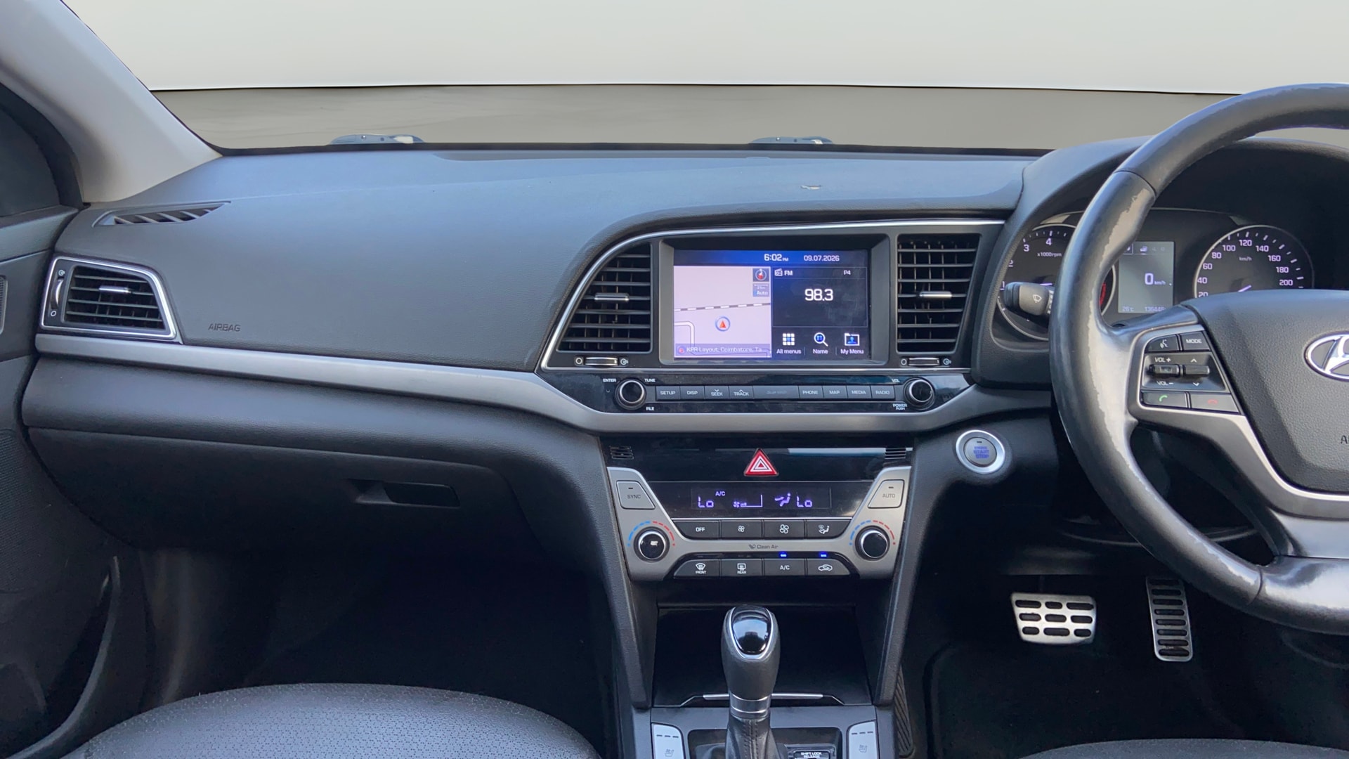 View 2018 Hyundai Elantra 1.6 CRDi S Image 18 Used 2018 Hyundai Elantra 1.6 CRDi S Image 18