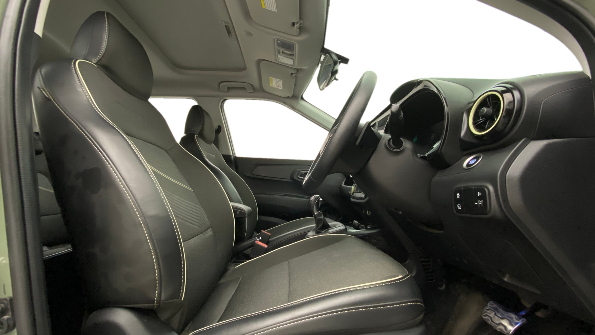 View 2024 Hyundai Exter 1.2 AMT Kappa SX Option Connect Dual Tone Image 28 Used 2024 Hyundai Exter 1.2 AMT Kappa SX Option Connect Dual Tone Image 28