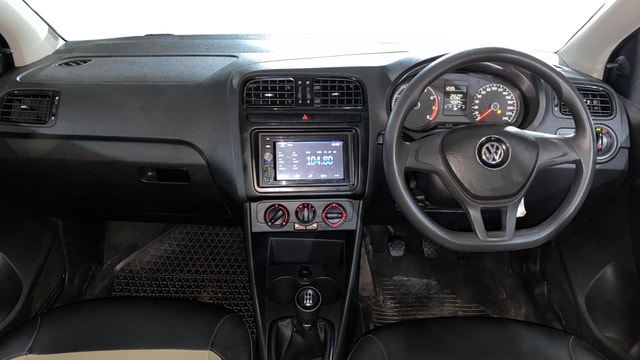 View Volkswagen Polo Image 15 Used Volkswagen Polo Image 15