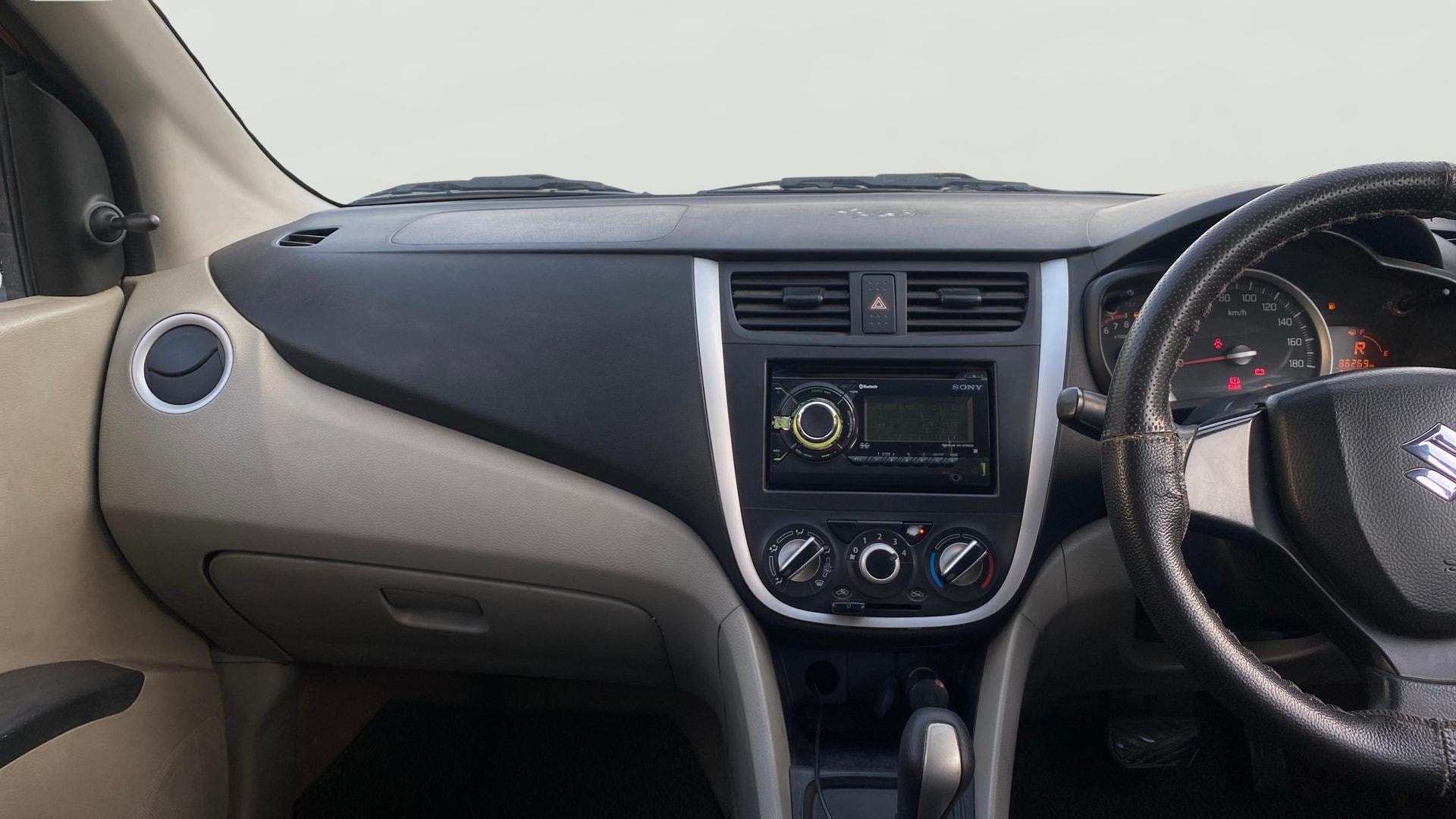 View 2015 Maruti Suzuki 1000 Base Variant Image 17 Used 2015 Maruti Suzuki 1000 Base Variant Image 17