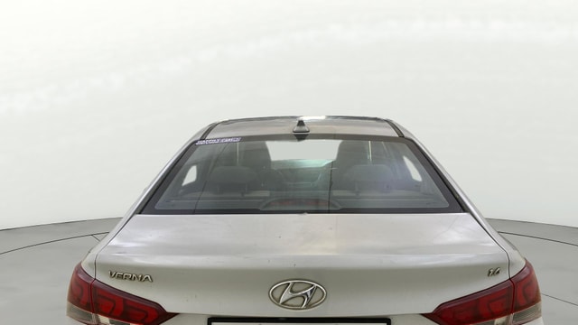 View Hyundai Verna Image 4 Used Hyundai Verna Image 4