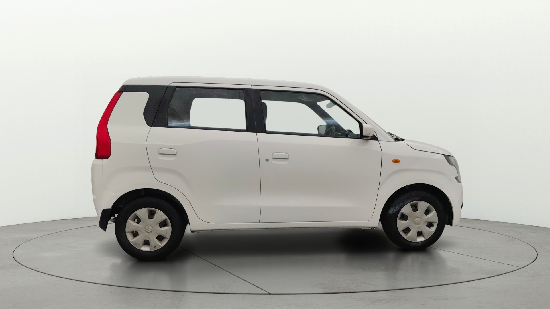 View 2021 Maruti Suzuki 1000 Base Variant Image 8 Used 2021 Maruti Suzuki 1000 Base Variant Image 8