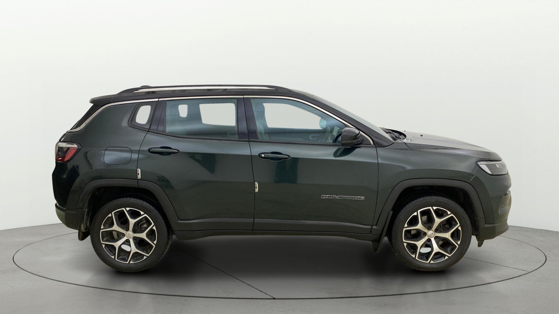 View 2023 Jeep Compass Limited 1.4 Multi AIR Petrol DDCT AT BS IV Image 9 Used 2023 Jeep Compass Limited 1.4 Multi AIR Petrol DDCT AT BS IV Image 9
