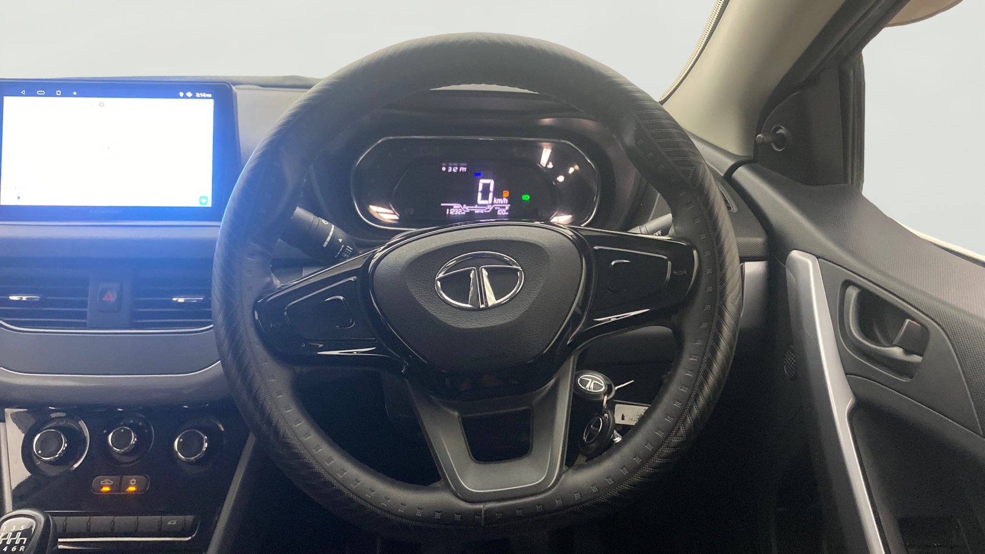 View 2023 Tata Nexon Revotron XE Image 20 Used 2023 Tata Nexon Revotron XE Image 20