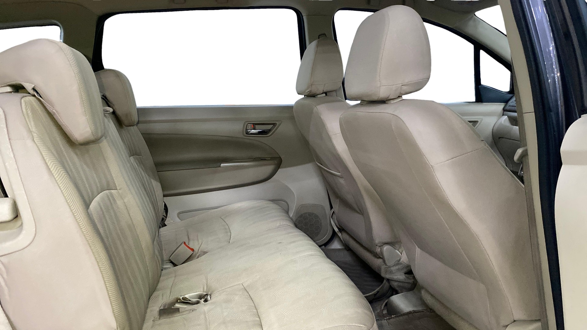 View 2015 Maruti Suzuki 1000 Base Variant Image 34 Used 2015 Maruti Suzuki 1000 Base Variant Image 34