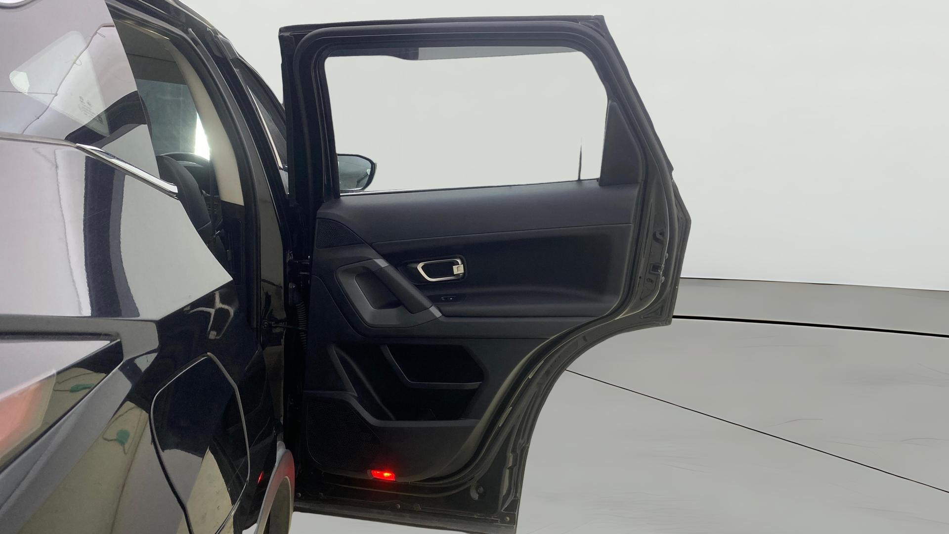 View 2021 Tata Harrier XE Image 6 Used 2021 Tata Harrier XE Image 6