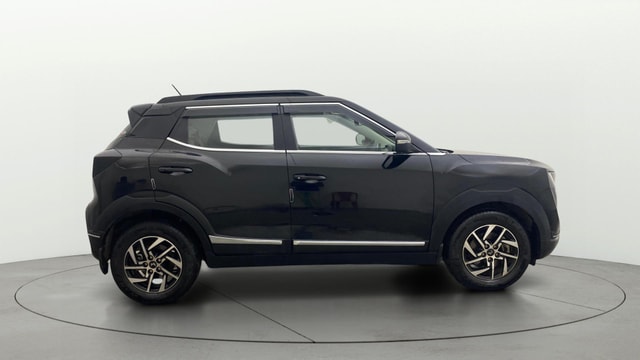 View Mahindra XUV 3XO Image 28 Used Mahindra XUV 3XO Image 28