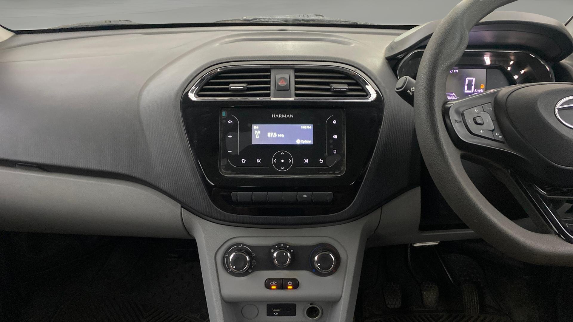 Used 2022 Tata Tiago Used 2022 Tata Tiago