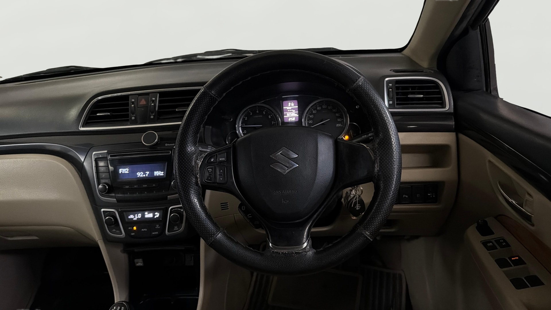 View 2015 Maruti Suzuki 1000 Base Variant Image 20 Used 2015 Maruti Suzuki 1000 Base Variant Image 20
