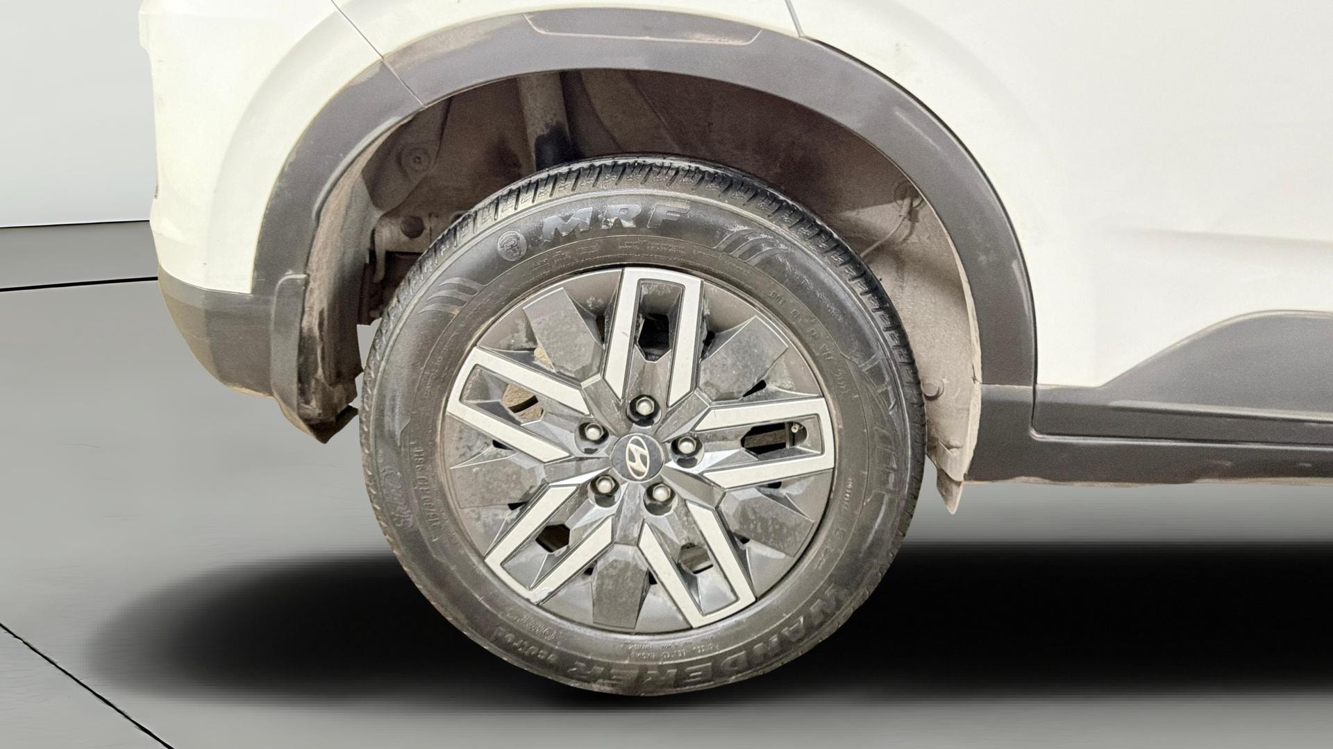 View 2022 Hyundai Venue S Plus 1.5 Diesel MT Image 23 Used 2022 Hyundai Venue S Plus 1.5 Diesel MT Image 23