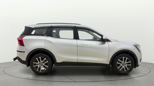 View Mahindra XUV700 Image 29 Used Mahindra XUV700 Image 29