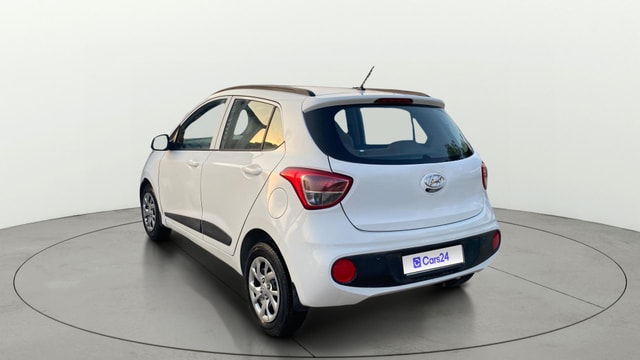 View Hyundai Grand i10 Image 2 Used Hyundai Grand i10 Image 2