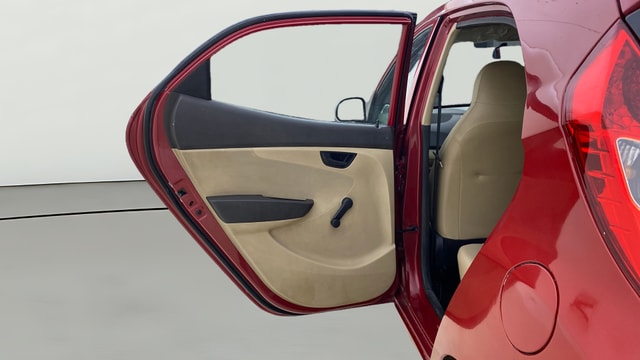 View Hyundai EON Image 22 Used Hyundai EON Image 22