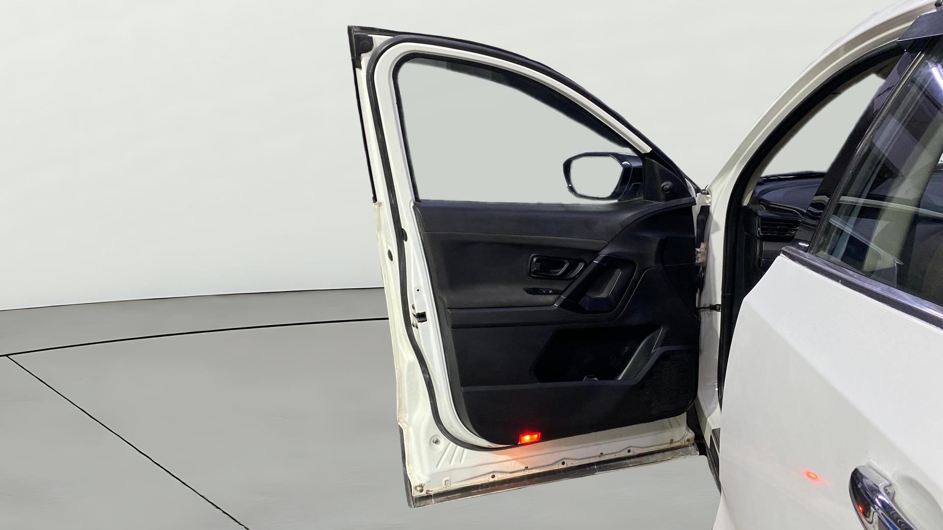 View 2022 Tata Harrier XE Image 38 Used 2022 Tata Harrier XE Image 38