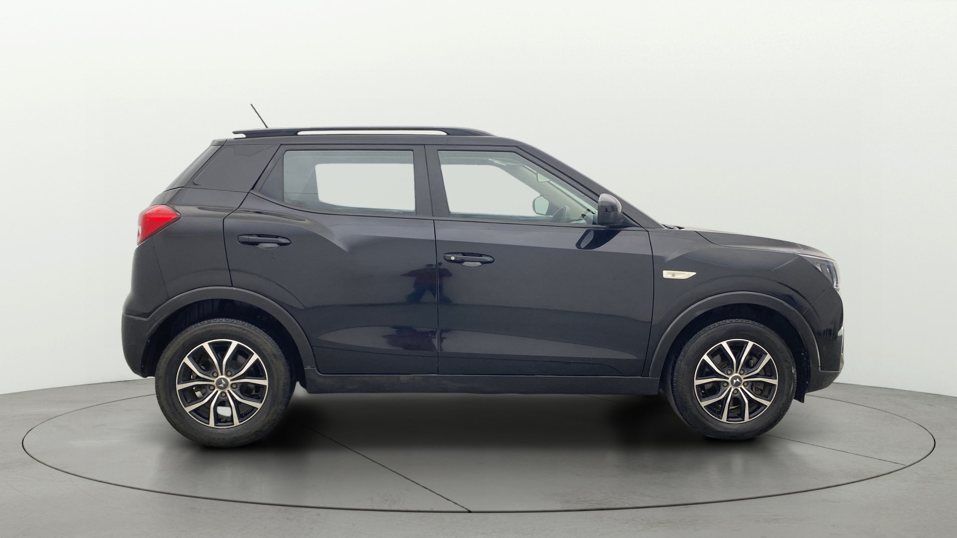 Used 2023 Mahindra XUV300 Used 2023 Mahindra XUV300