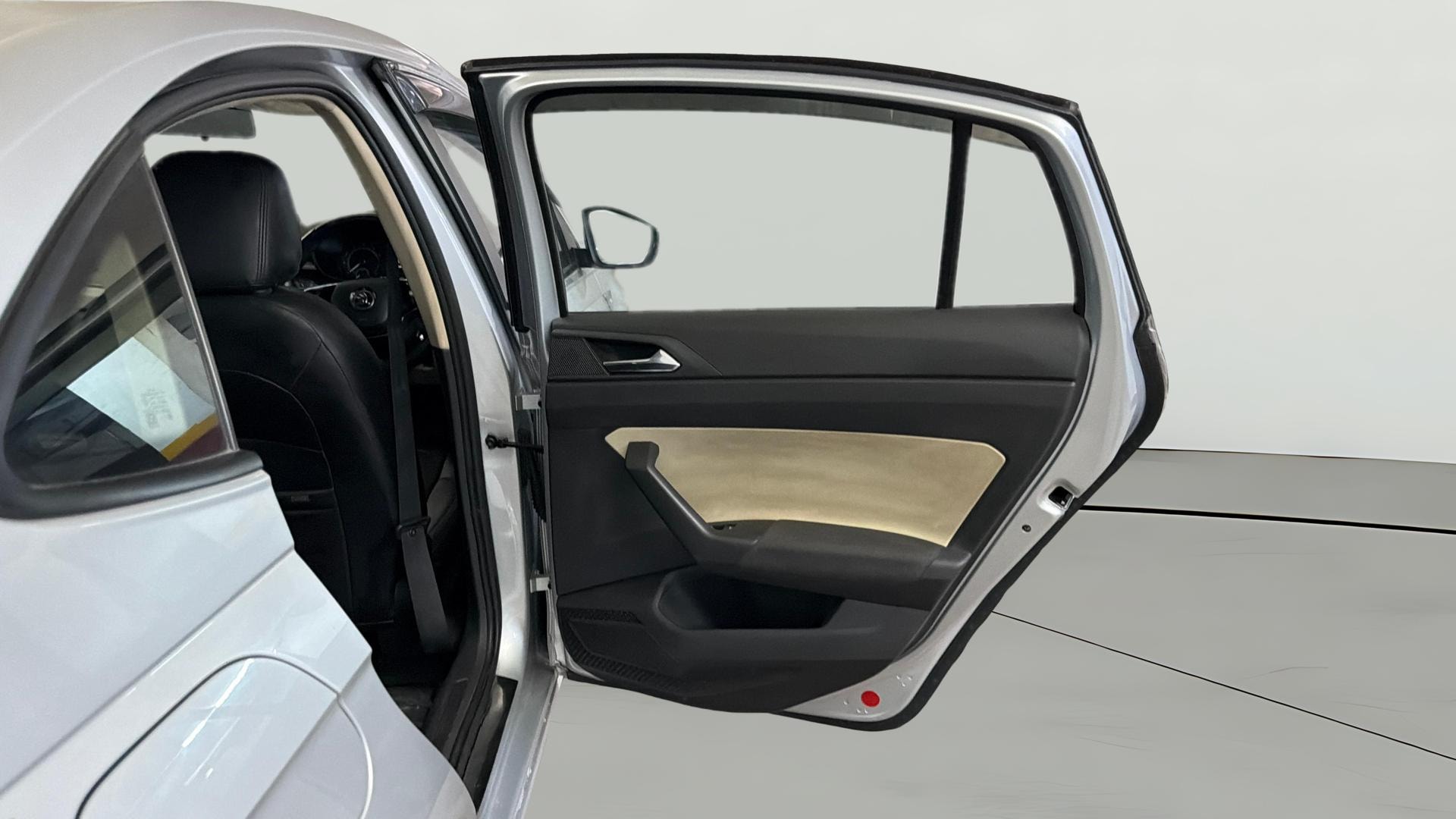 View 2022 Skoda Slavia Ambition 1.0 TSI MT Image 7 Used 2022 Skoda Slavia Ambition 1.0 TSI MT Image 7