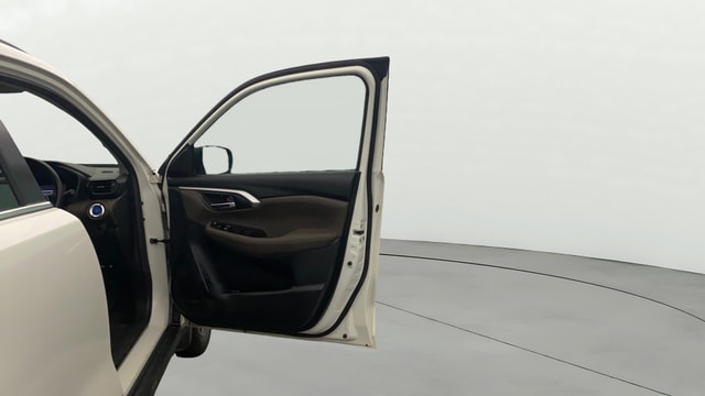 View Toyota Urban Cruiser Hyryder Image 49 Used Toyota Urban Cruiser Hyryder Image 49