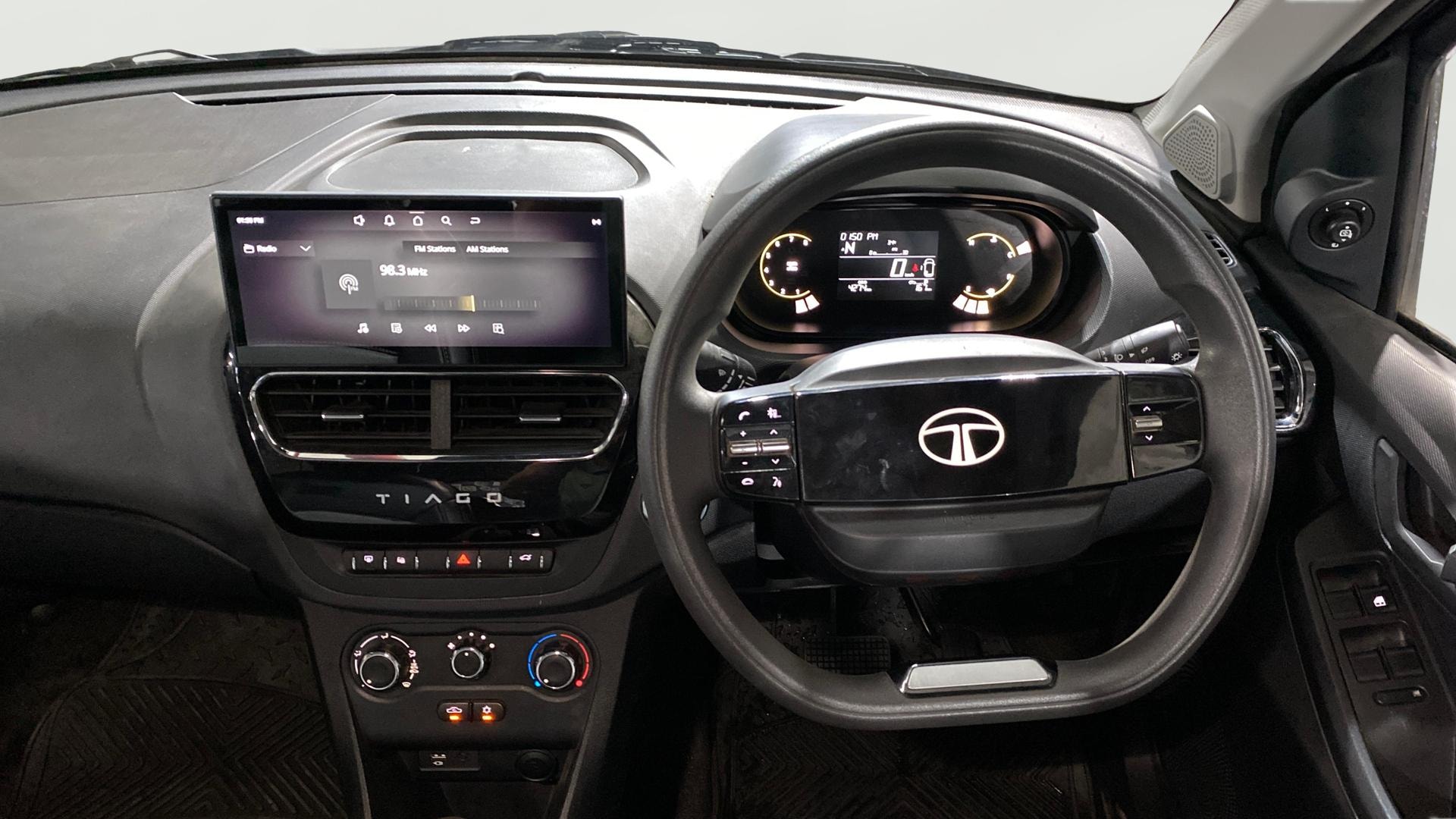 View 2025 Tata Tiago NRG XZ Revotron AMT Image 20 Used 2025 Tata Tiago NRG XZ Revotron AMT Image 20