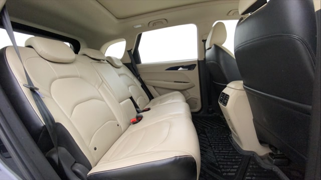 View MG Hector Image 37 Used MG Hector Image 37