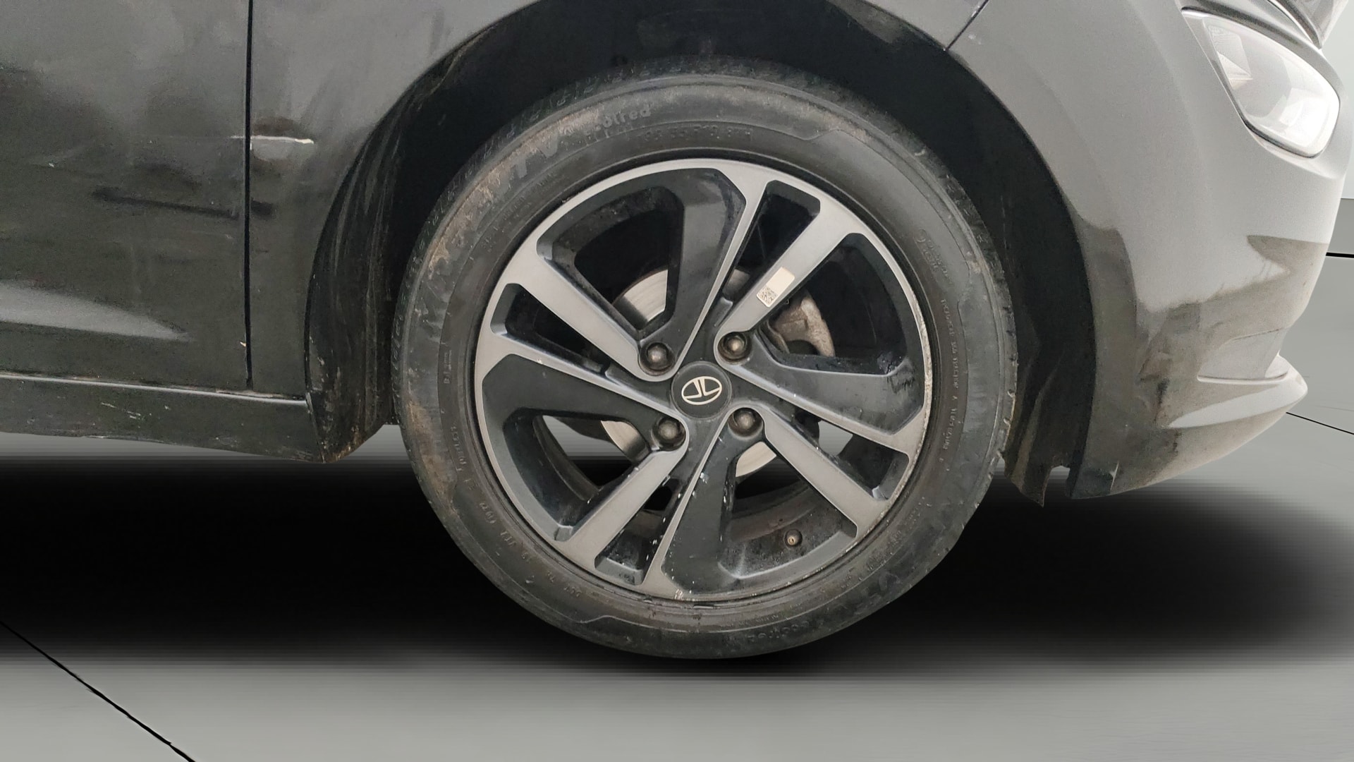 View 2022 Tata Altroz XZ Plus Dark Petrol Image 41 Used 2022 Tata Altroz XZ Plus Dark Petrol Image 41
