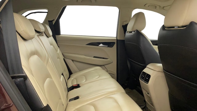 View MG Hector Image 37 Used MG Hector Image 37