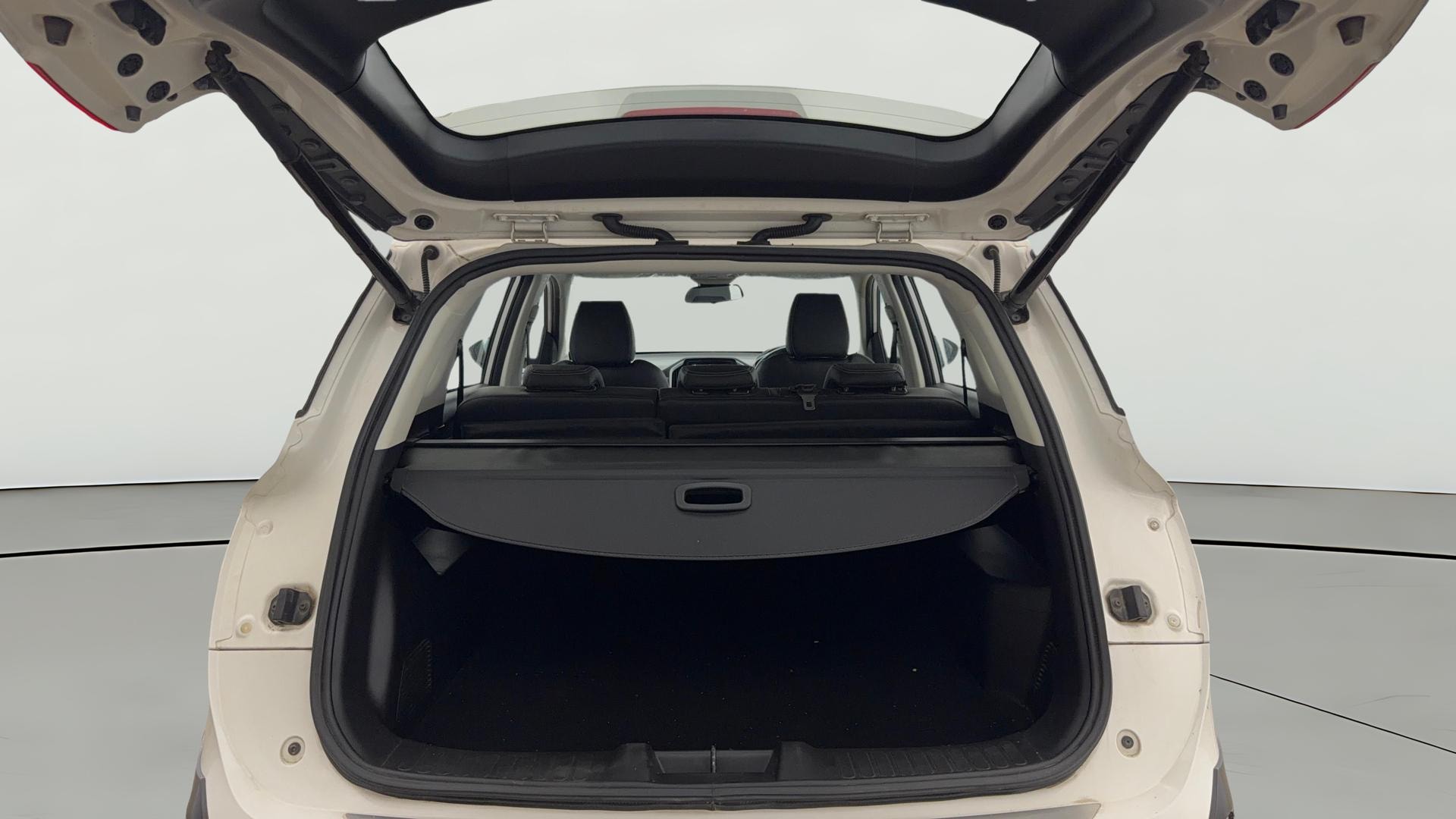 View 2019 MG Hector Sharp Petrol BS IV Image 40 Used 2019 MG Hector Sharp Petrol BS IV Image 40