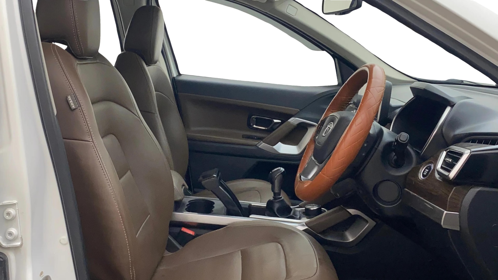 View 2022 Tata Harrier XE Image 28 Used 2022 Tata Harrier XE Image 28