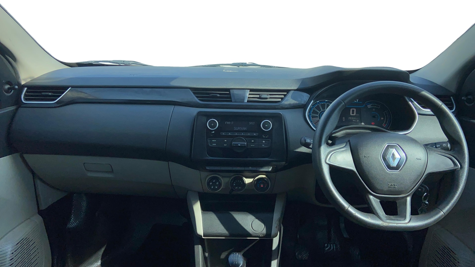 View 2020 Renault Triber RXE Image 16 Used 2020 Renault Triber RXE Image 16