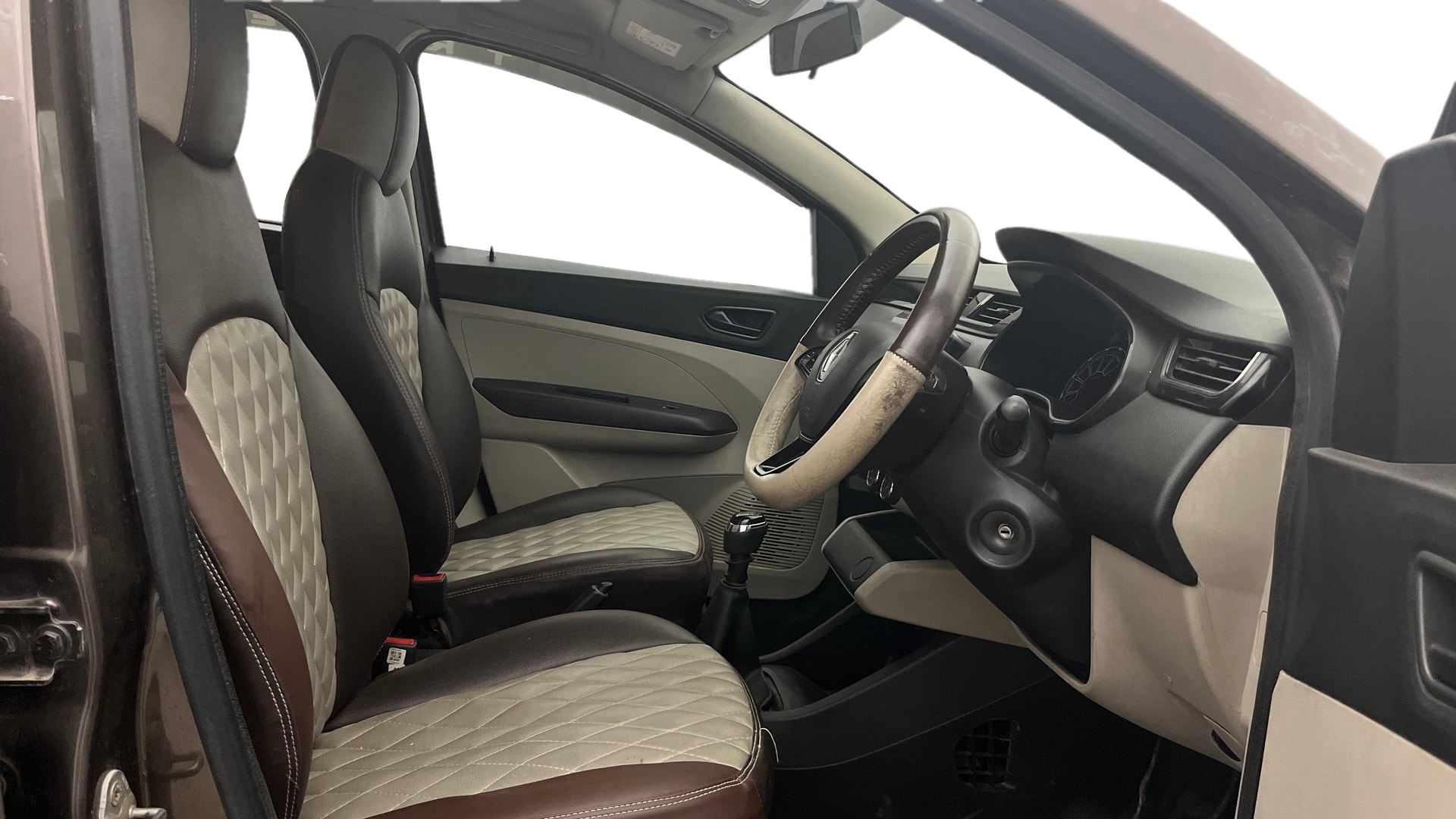 Used 2022 Renault Triber Used 2022 Renault Triber