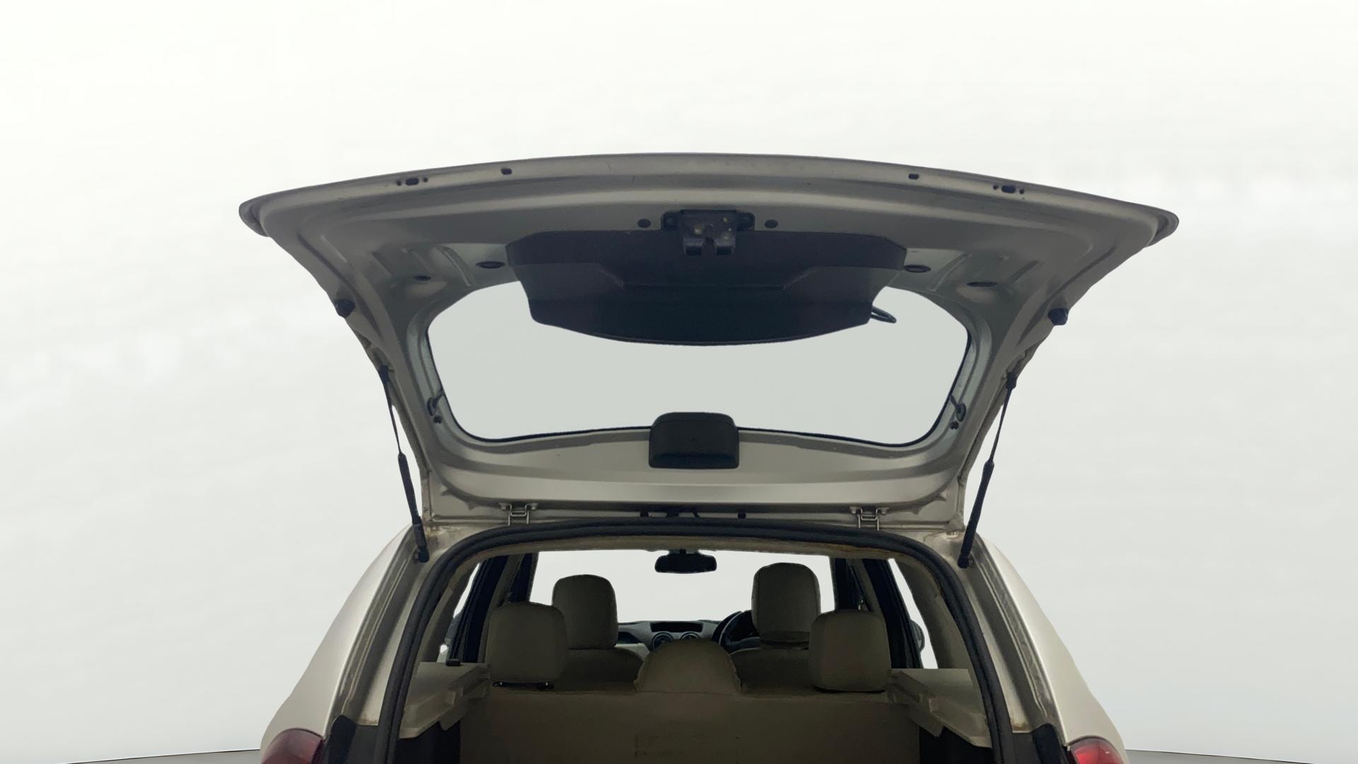 View 2015 Renault Duster 85 PS RxL plus Diesel Image 31 Used 2015 Renault Duster 85 PS RxL plus Diesel Image 31