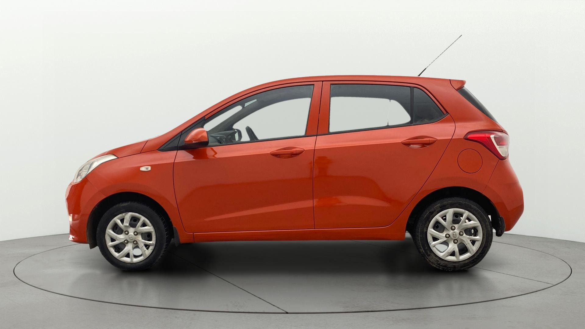 View 2017 Hyundai Grand i10 Magna 1.2 Kappa VTVT Image 5 Used 2017 Hyundai Grand i10 Magna 1.2 Kappa VTVT Image 5