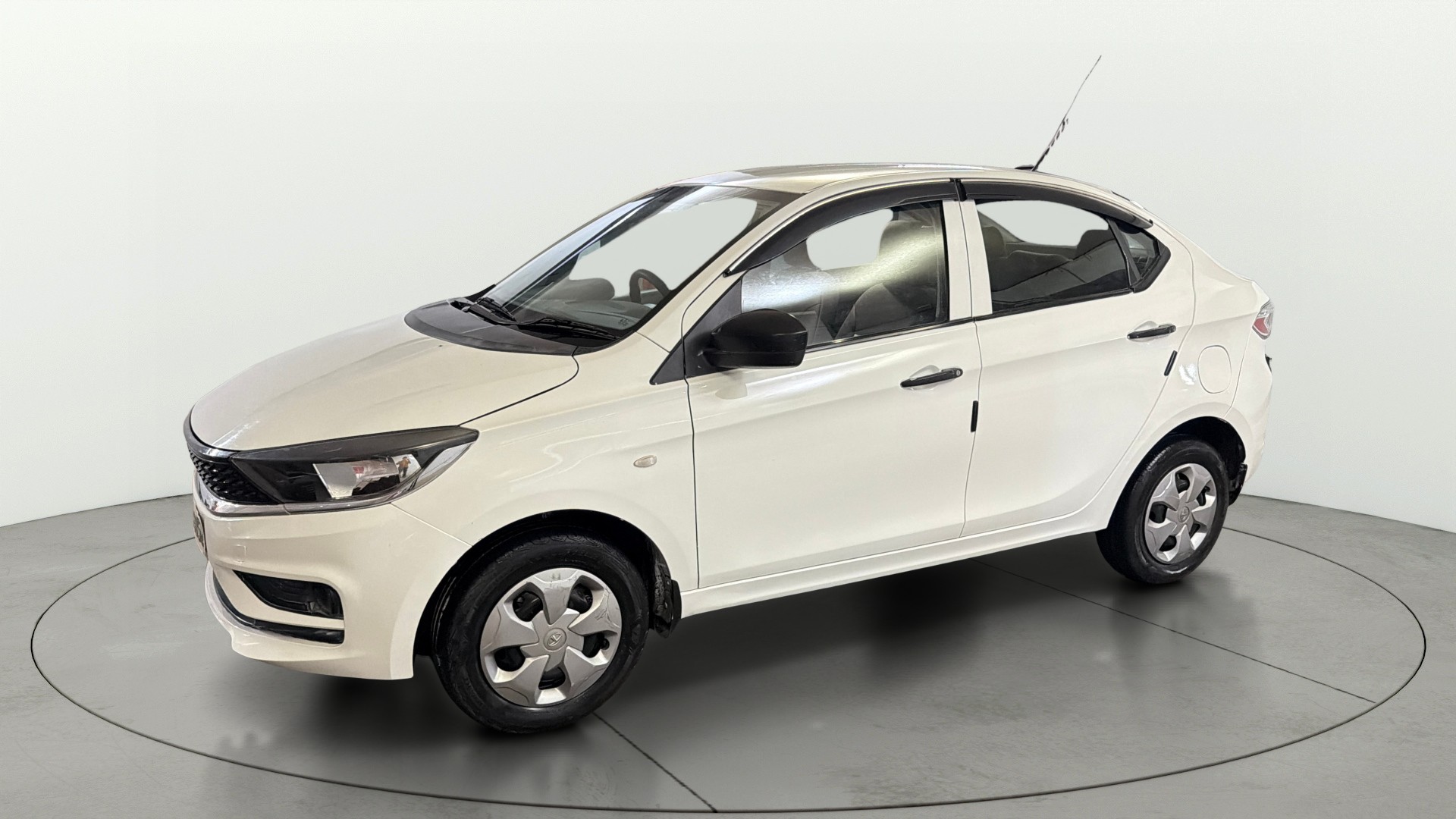 View 2022 Tata Tigor XE Diesel Image 34 Used 2022 Tata Tigor XE Diesel Image 34