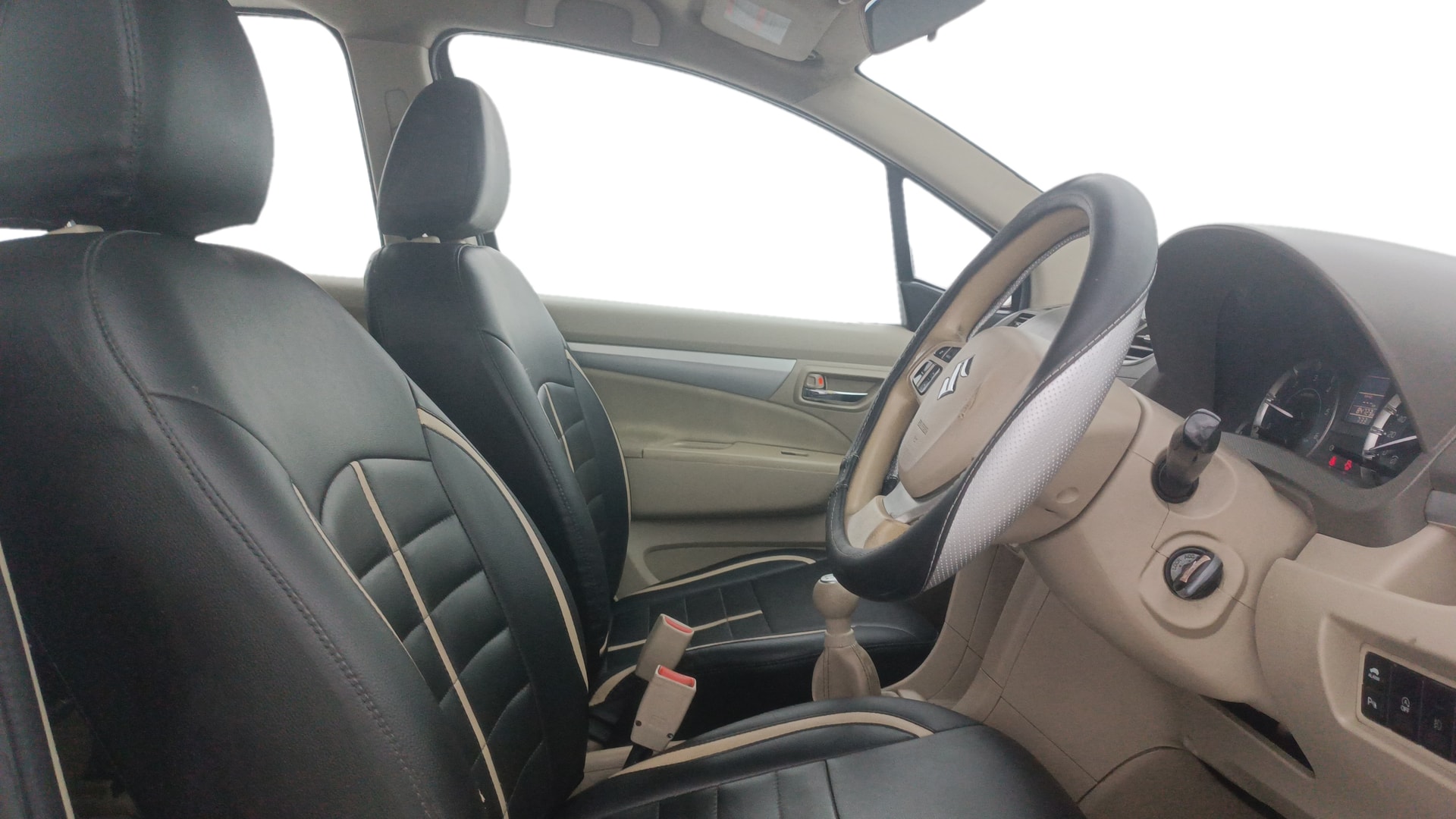 View 2016 Maruti Suzuki 1000 Base Variant Image 17 Used 2016 Maruti Suzuki 1000 Base Variant Image 17