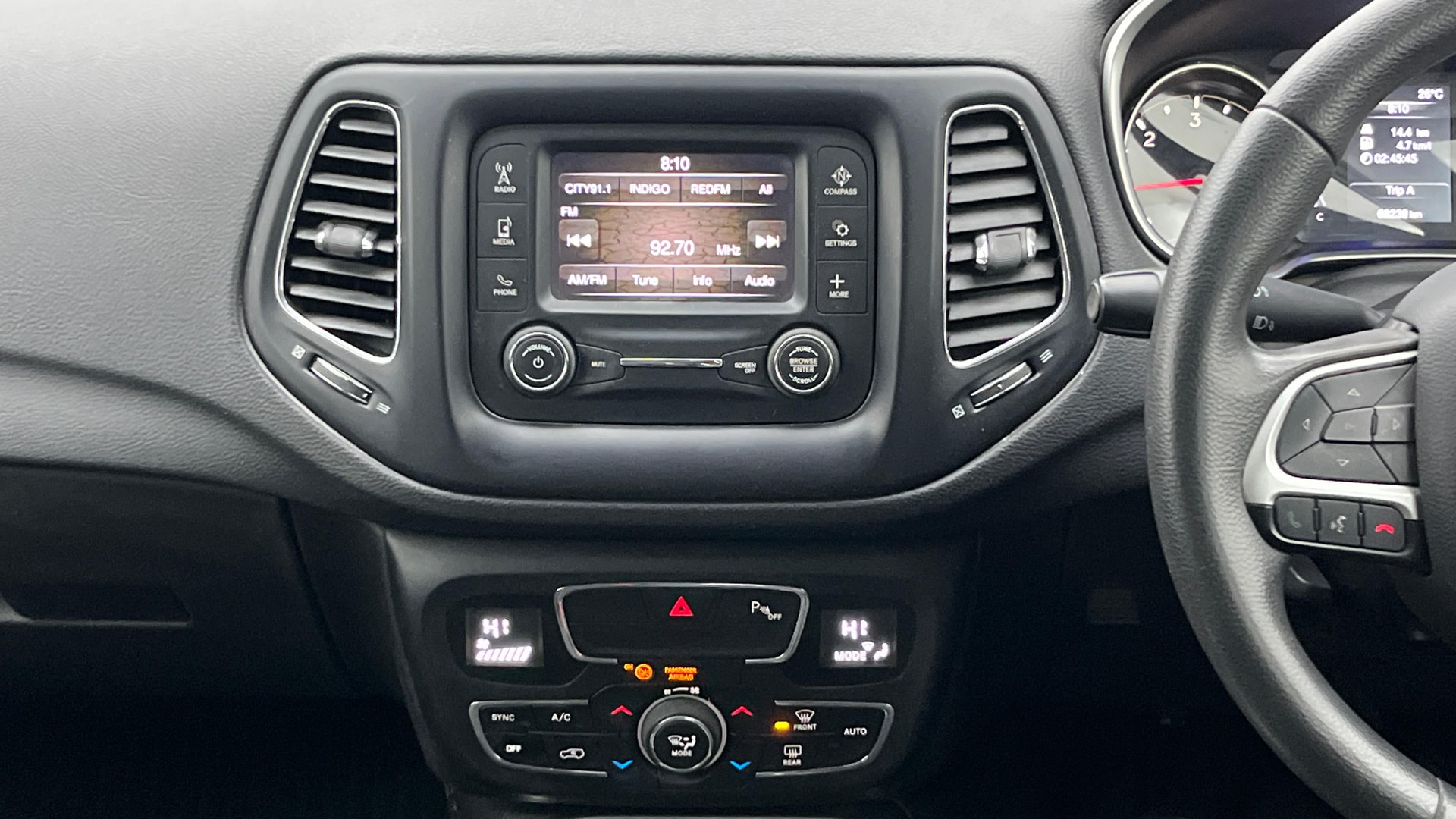 View 2019 Jeep Compass Sport Plus Diesel BS IV Image 17 Used 2019 Jeep Compass Sport Plus Diesel BS IV Image 17