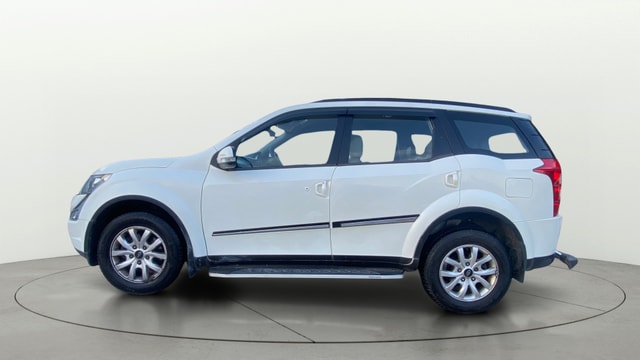 View Mahindra XUV500 Image 6 Used Mahindra XUV500 Image 6