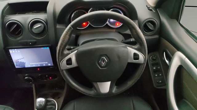 View Renault Duster Image 12 Used Renault Duster Image 12