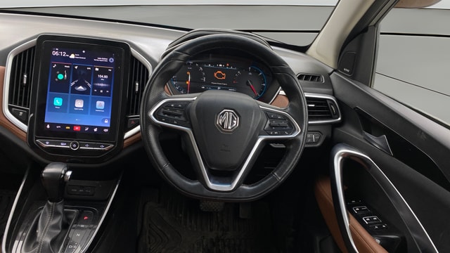 View MG Hector Plus Image 21 Used MG Hector Plus Image 21
